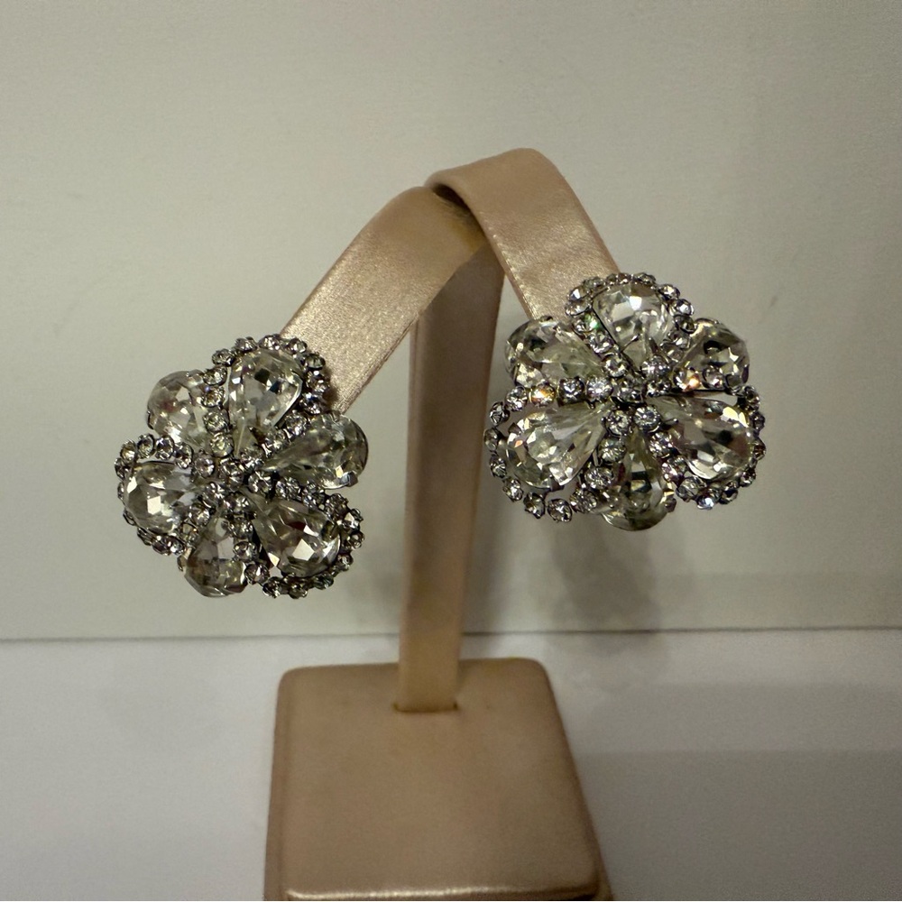 WEISS EARRINGS VINTAGE CRYSTAL RHINESTONE CLIP PRONG SET SIGNED STATEMENT